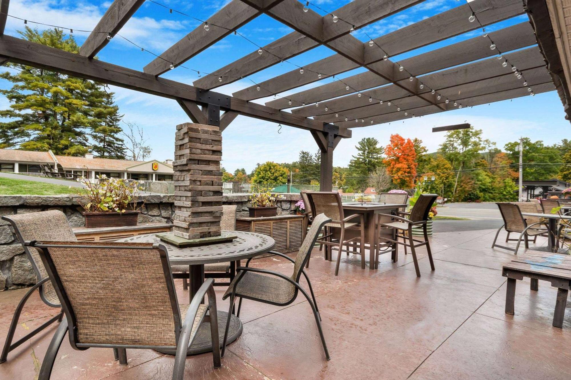 Super 8 By Wyndham Lake George/Downtown Exterior foto